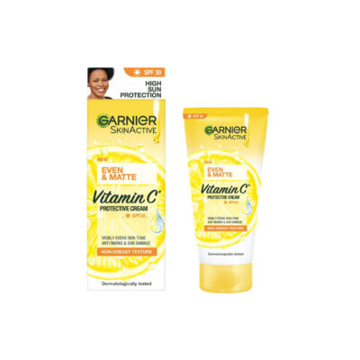 GARNIER Uniforme & Mate Protection Solaire Anti-taches SPF 30